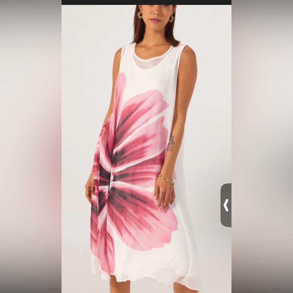 WynneLayers Pinkish/Red Printed Floral Chiffon Overlay Dress Size XS NWOT